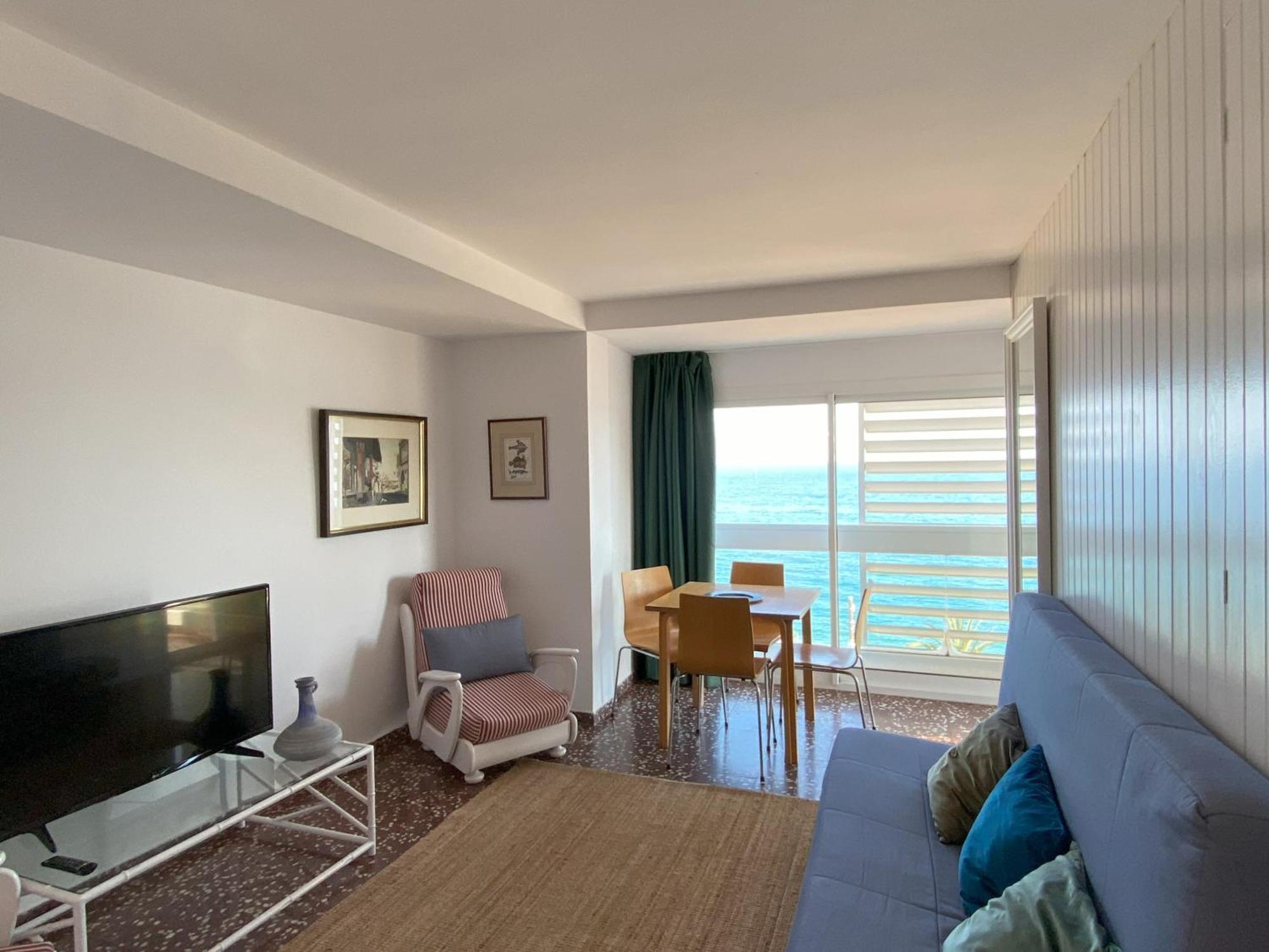 Mediterranean Apartment In Lloret De Mar Next To The Sea Екстер'єр фото