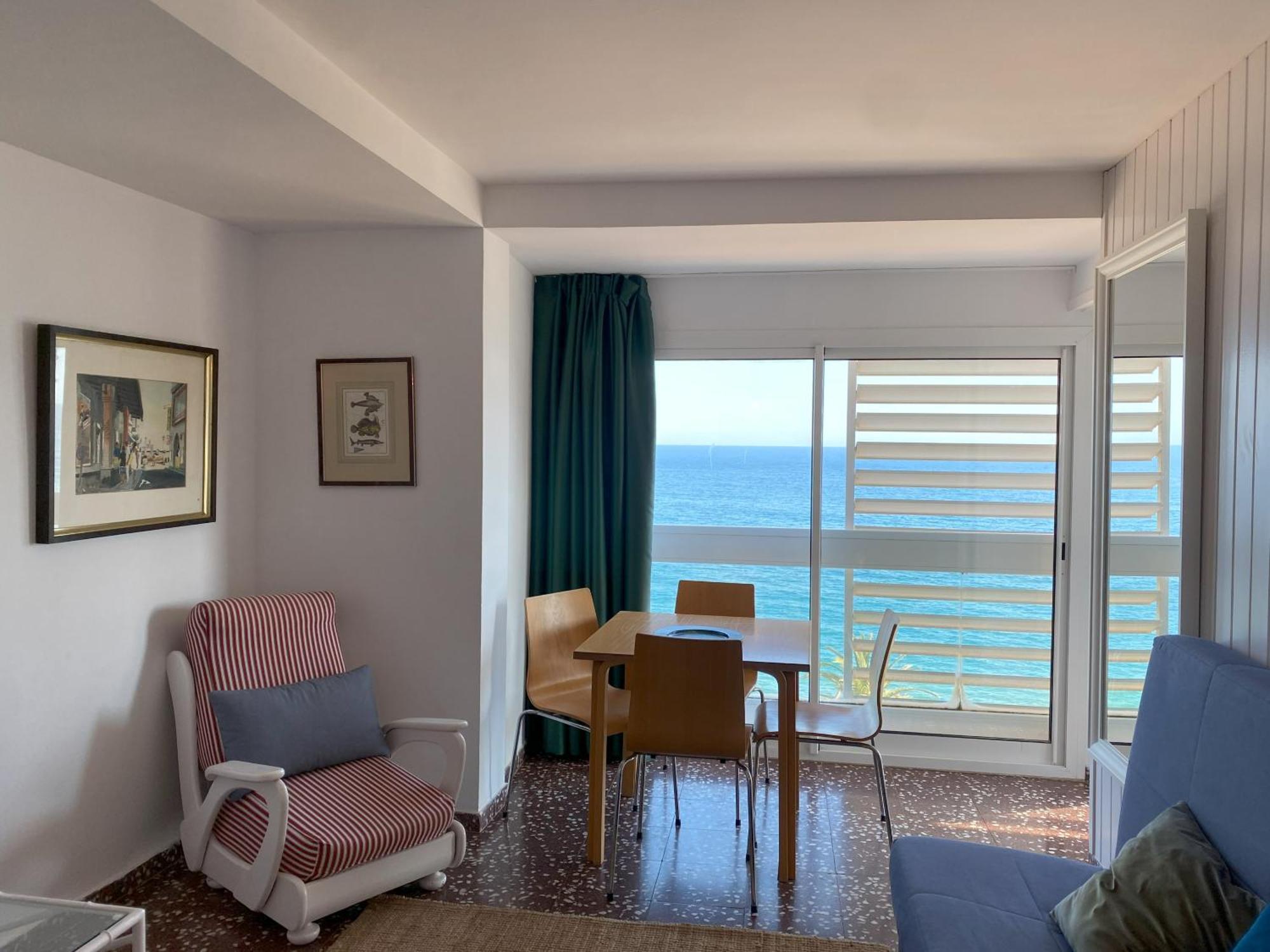 Mediterranean Apartment In Lloret De Mar Next To The Sea Екстер'єр фото
